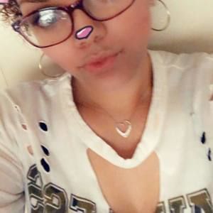 Meet your Posher, Denisha